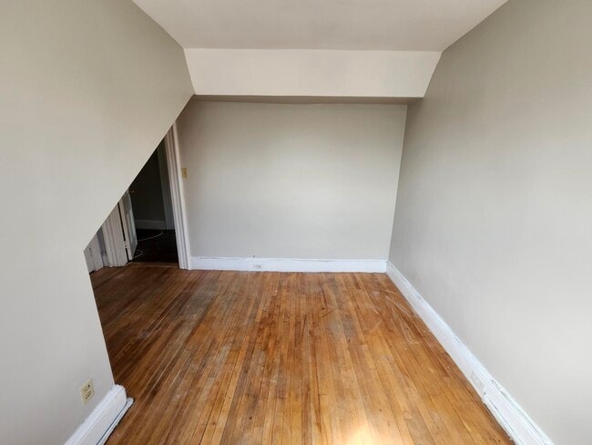 Building Photo - 73 Hazen St