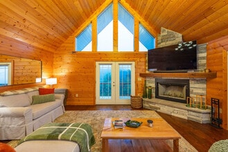 Building Photo - 629 Cherry Hill Dr