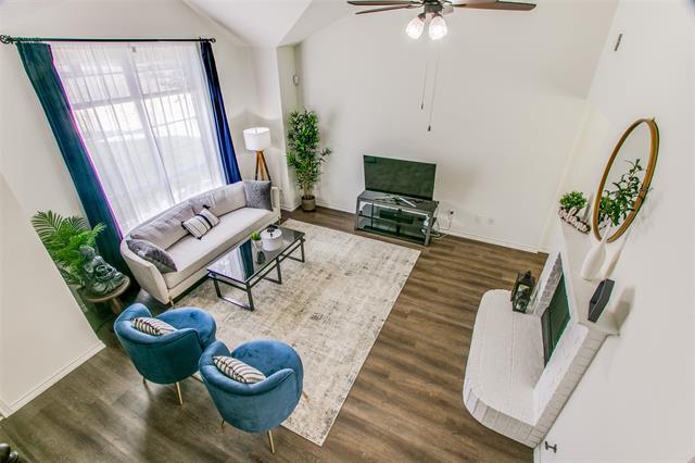 Foto del edificio - 3316 Stone Bridge Dr