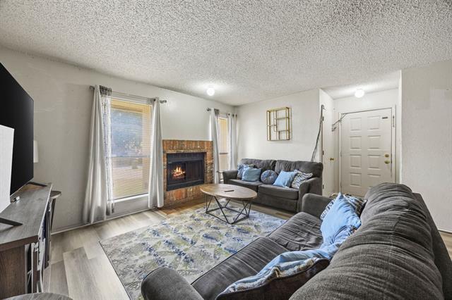 Foto del edificio - 2514 Windy Pine Ln