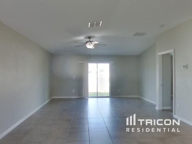 Building Photo - 10410 Fairy Moss Ln