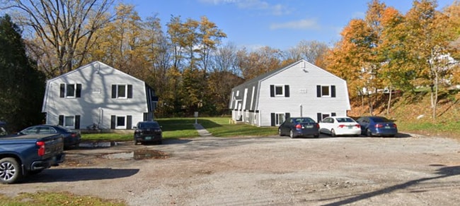 Building Photo - 9 Elm St