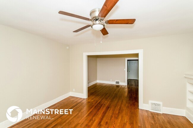 Building Photo - 8426 4th Ave S