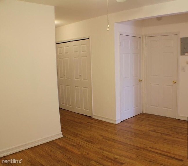 Foto del edificio - 2 br, 1 bath Apartment - 3211 23rd St