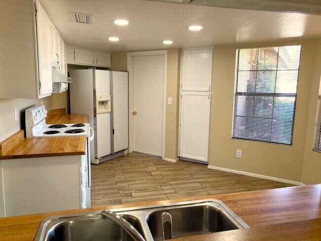 Foto del edificio - CHARMING HOME IN ADULT COMMUNITY IN AHWATU...