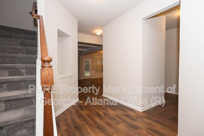 Building Photo - 5186 Apple Grove Rd NE