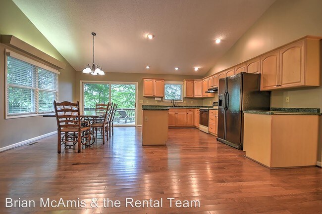 Building Photo - 305 Allison Cove Trl