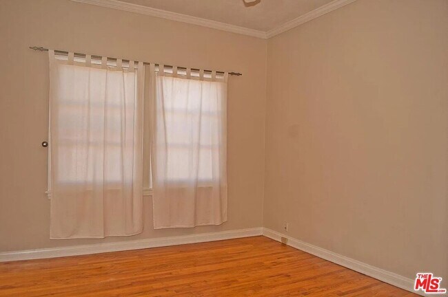 Foto del edificio - 8549 Horner St
