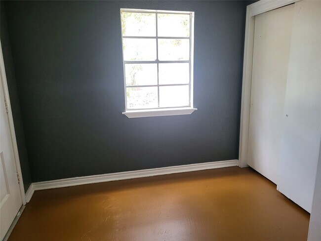 Foto del edificio - 4401 Ave Q 1/2