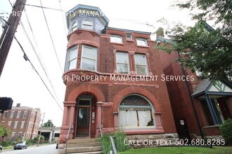 Building Photo - 1001 S 1st St