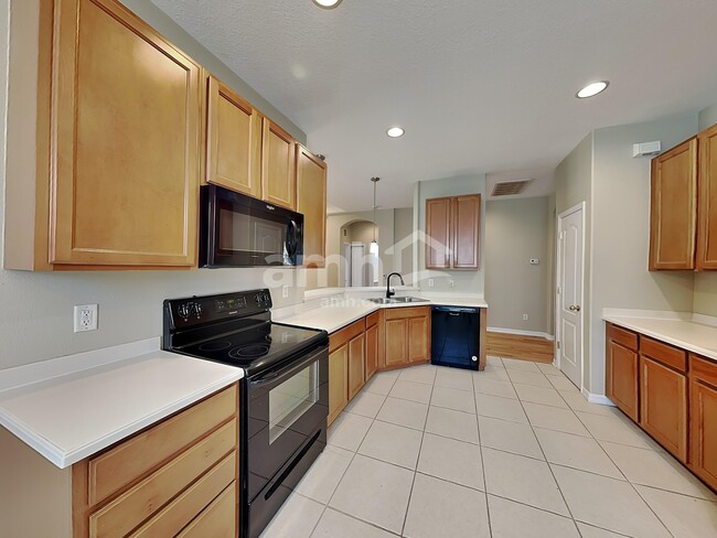 Building Photo - 2311 124th Dr E