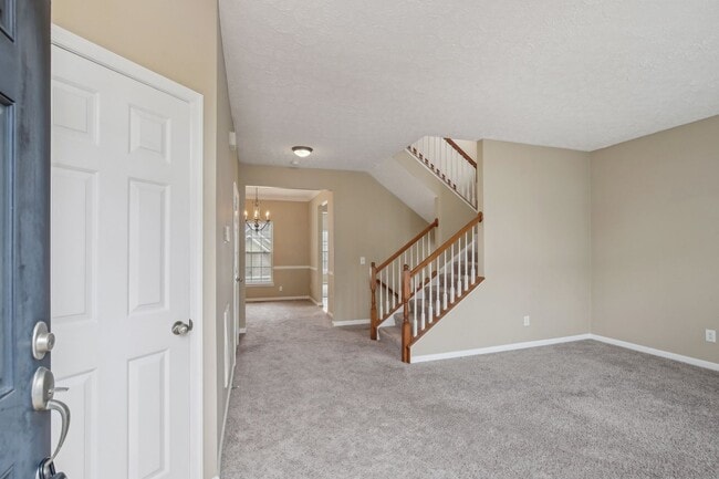 Building Photo - 7841 Heaton Way