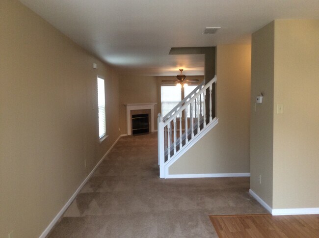 Building Photo - 1113 Swearngan Ridge Ct
