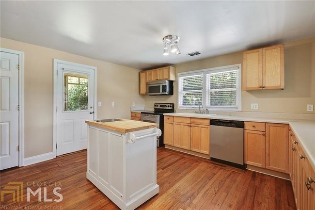 Building Photo - 1510 Rucker Rd