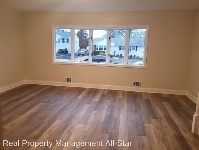 Building Photo - 4 br, 2 bath House - 51 1st Street