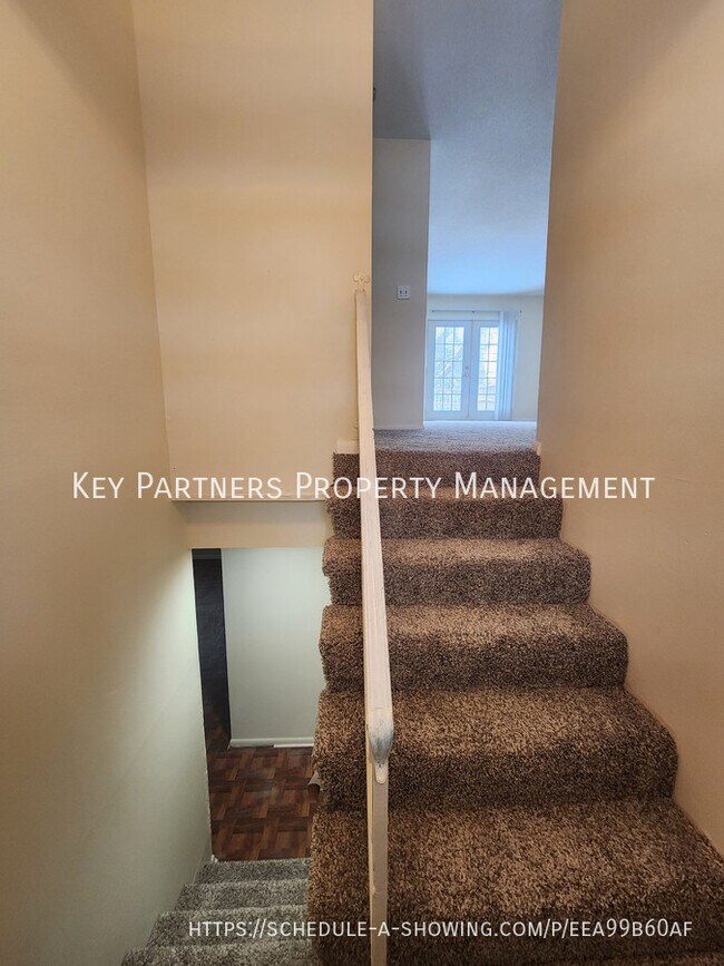 Building Photo - 10707  W 90th Ter