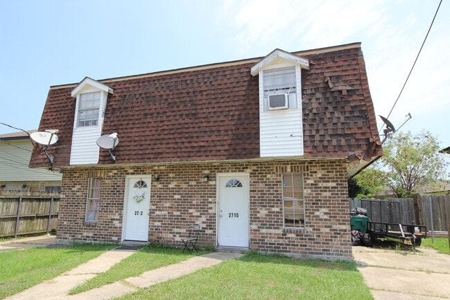Building Photo - 2710 Helena St