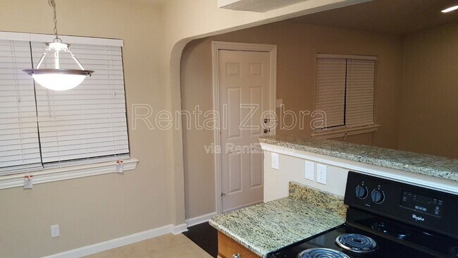 Foto del edificio - 2939 Longmeade Dr