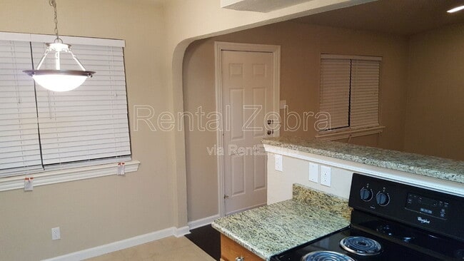 Photo - 2939 Longmeade Dr House