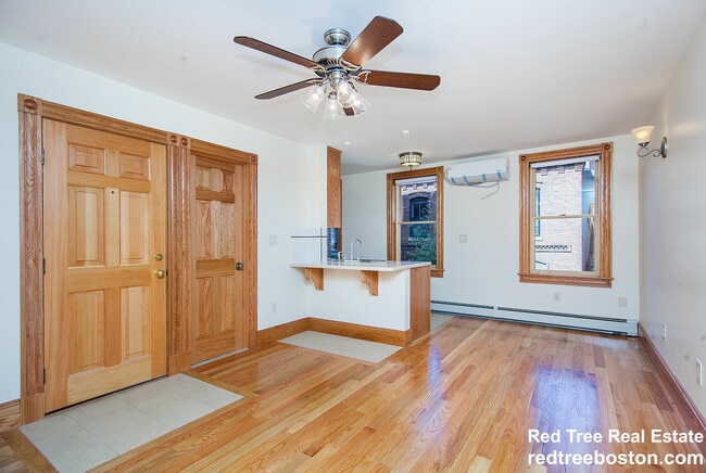 Unit 2 & 4 - 29 Phillips St