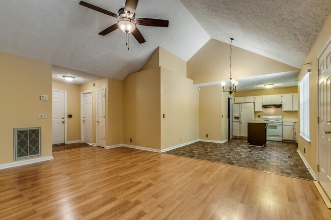 Building Photo - Single family home in Bradford Hills