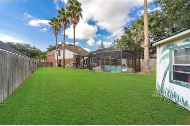 Foto del edificio - 16303 Candlerock Ct