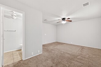 Building Photo - 16855 Mammoth Springs Dr