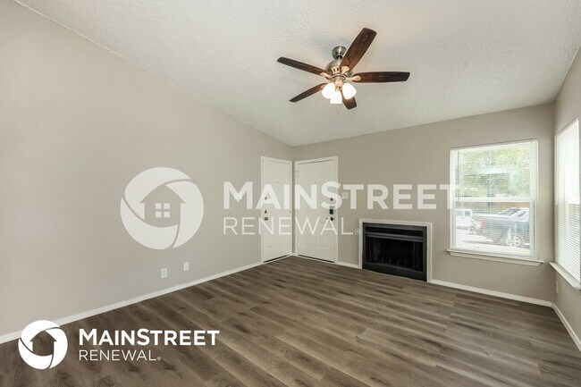 Building Photo - 4005 Prairie Sun Dr