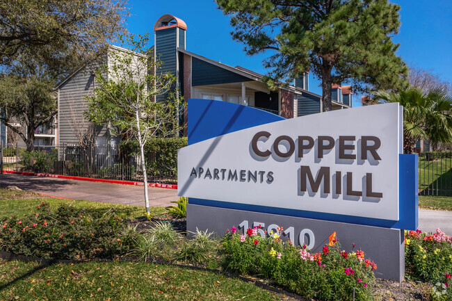 Entrance with Signage - Westmount At Copper Mill