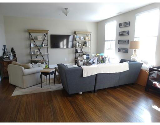 Foto del edificio - 380 W Broadway