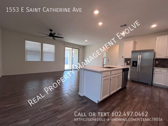 Foto del edificio - 1553 E Saint Catherine Ave