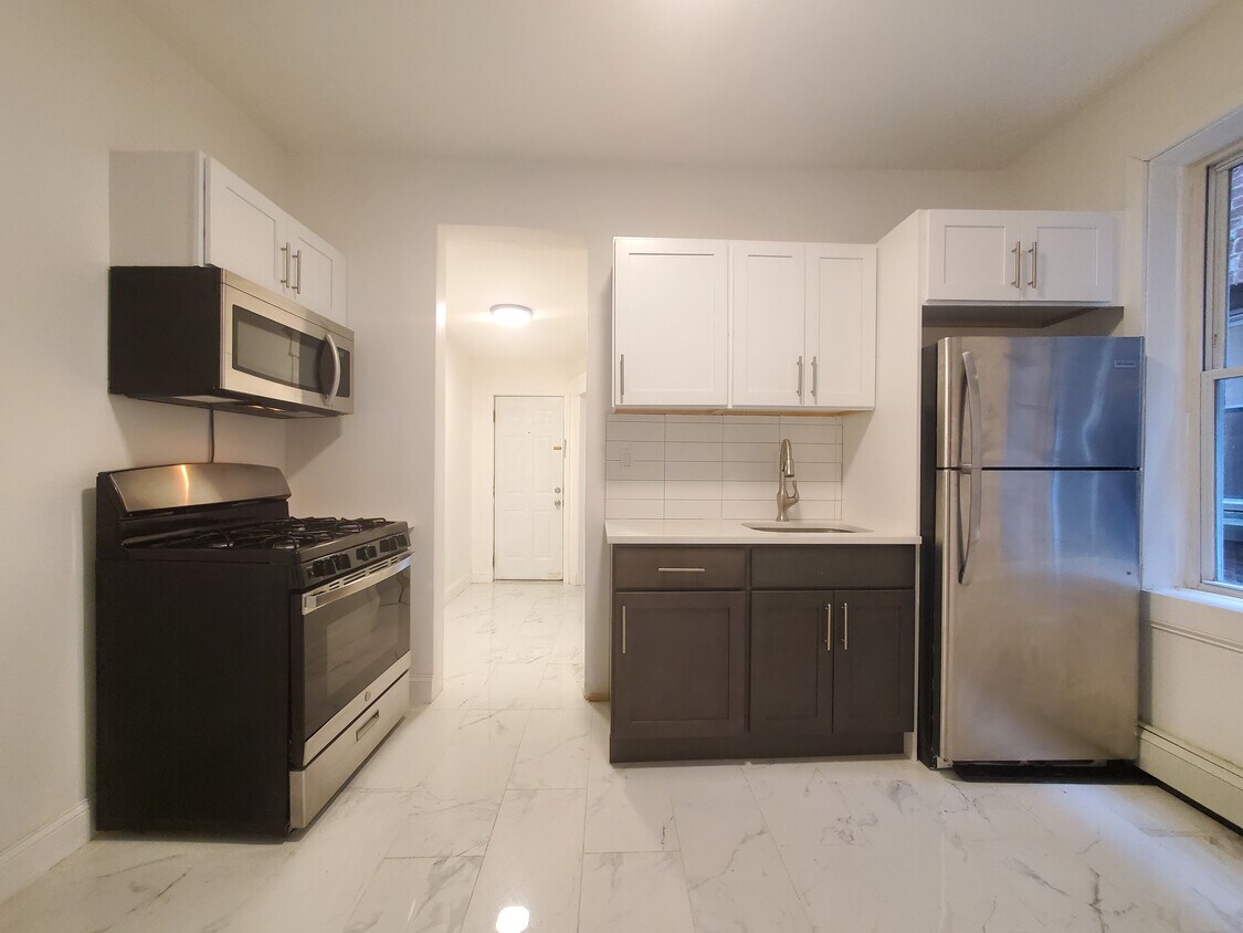 384 Bergen Ave Unit 2L, Jersey City, NJ 07304 Apartments in Jersey City, NJ