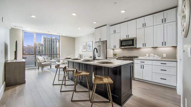 Building Photo - 350 Oliver Ave