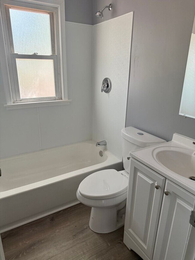 Foto del edificio - 3 Bedroom Home for Rent