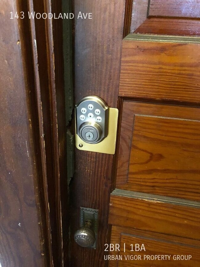 Building Photo - 143 Woodland Ave