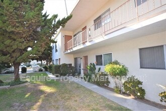 Building Photo - 2050 N Ventura Rd