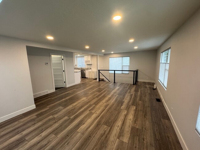 Building Photo - 7765 S 3500 E