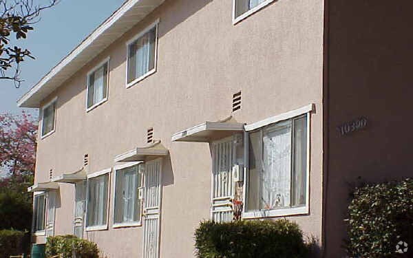 Building Photo - 10390 Kimberly Ave