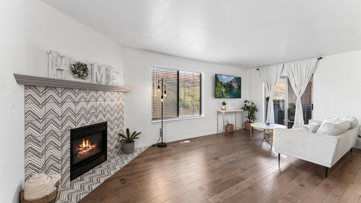 9225 S Jefferson Cv, Sandy, UT 84070 Condo for Rent in Sandy, UT