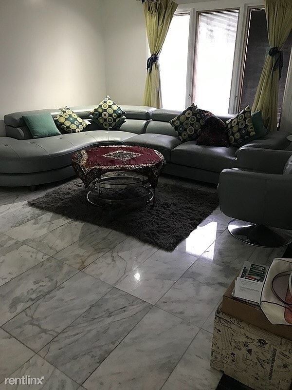 Foto del edificio - 5 br, 4.5 bath Apartment - 3647 Westover Road