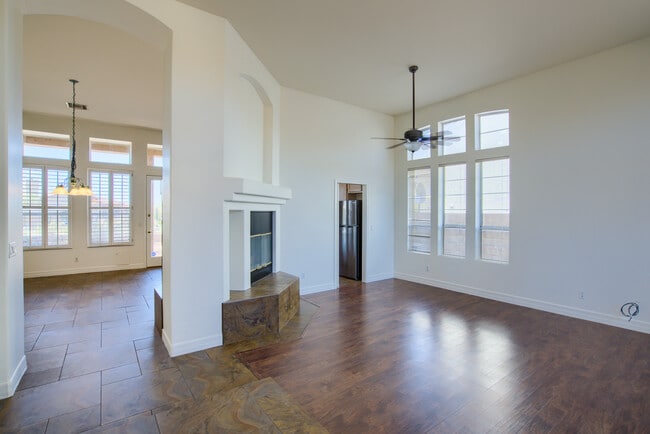 Building Photo - 31030 N 42nd Pl