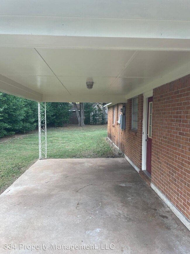 Building Photo - 3 br, 2 bath House - 204 Juniper Court
