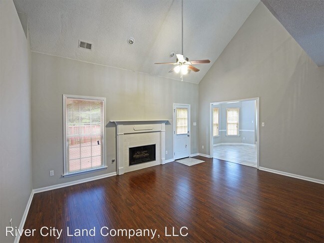 Building Photo - 8667 Green Heron Ln