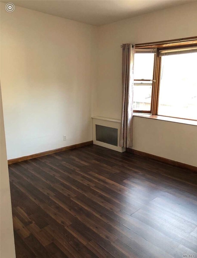 Building Photo - 9-17-17 College Point Blvd