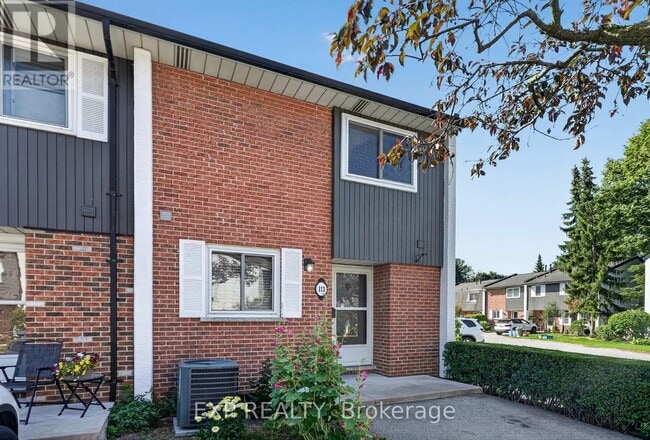 Building Photo - 77 Linwell Rd