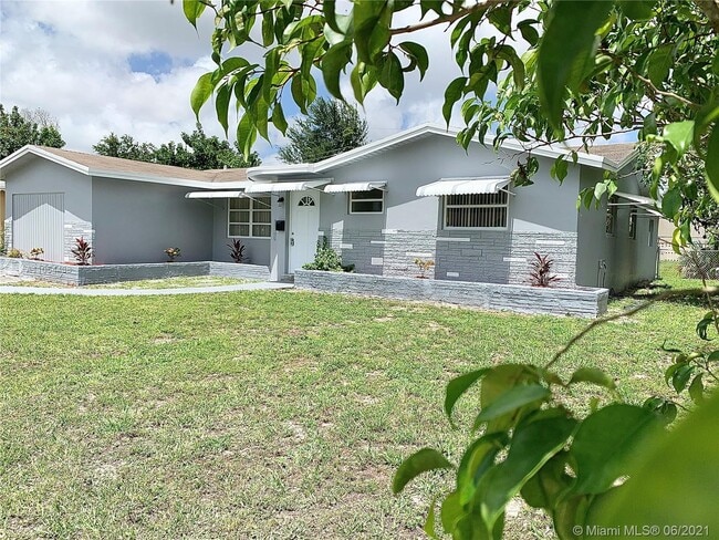 Building Photo - 2260 NW 60th Ave