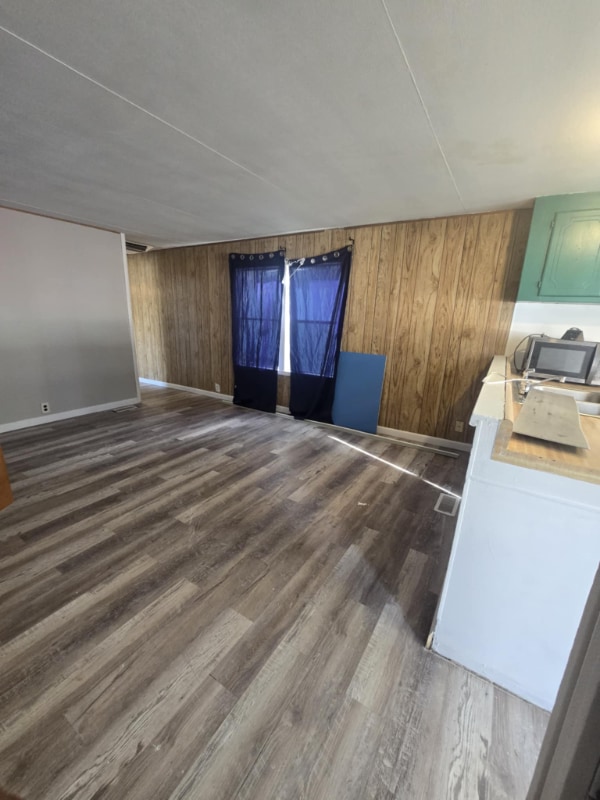 Photo - 10 9th Ave House