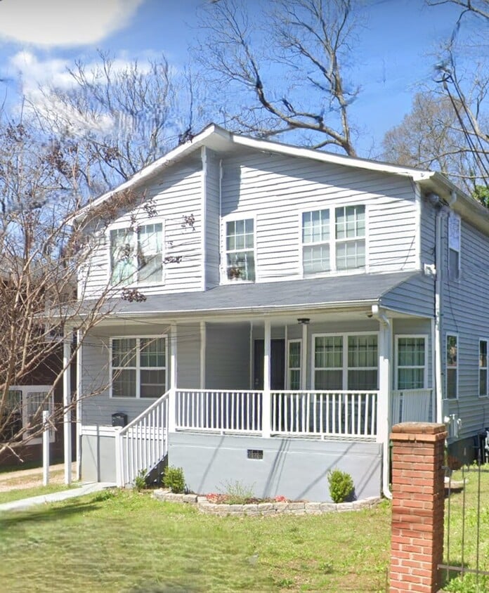 Primary Photo - Parsons Pointe