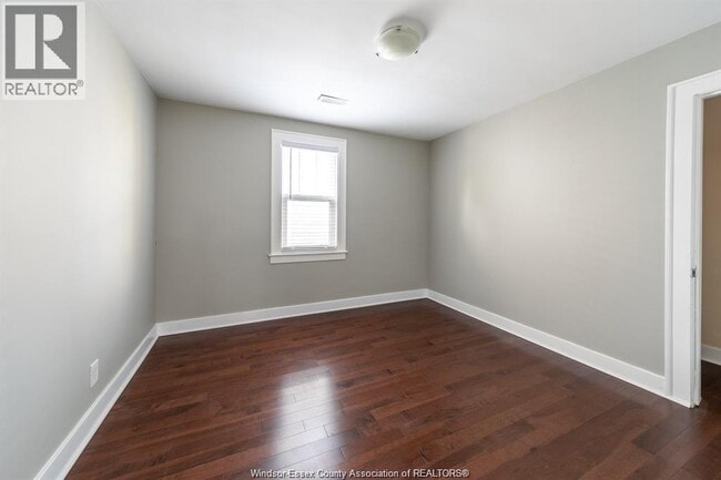 Photo du bâtiment - 1362 Parent Ave