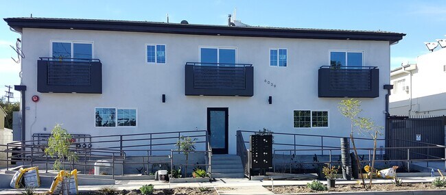 Building Photo - 6039 Craner Ave